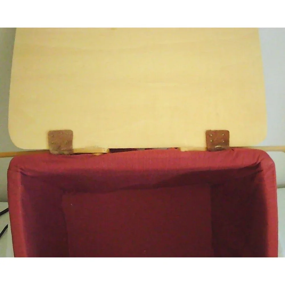 Vintage Longaberger Basket w/Apple Motif Lid, Handles, Fabric Liner 12x8x8.5